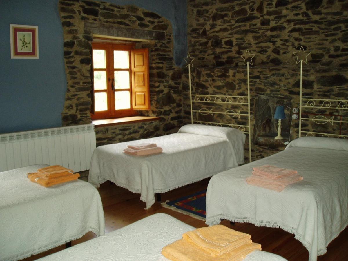 Hotel Rural El Urogallo Murias de Paredes Habitación foto